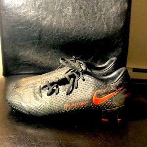 Nike Phantom GT Academy DF MG Soccer Cleats Boy’s Black/Red CK8460-060 Sz 5.5